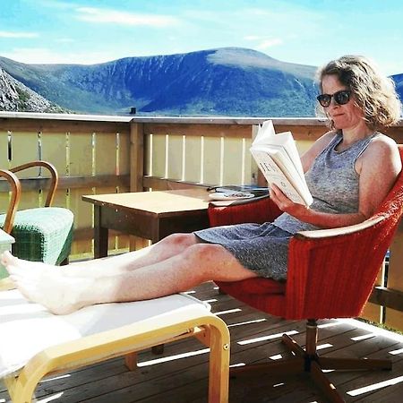 Sjarmerende Hus Med Orkesterplass Til Hav Og Fjell Stave Экстерьер фото